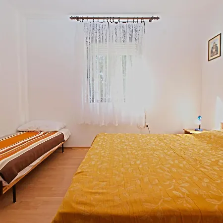 Apartment 1197 *